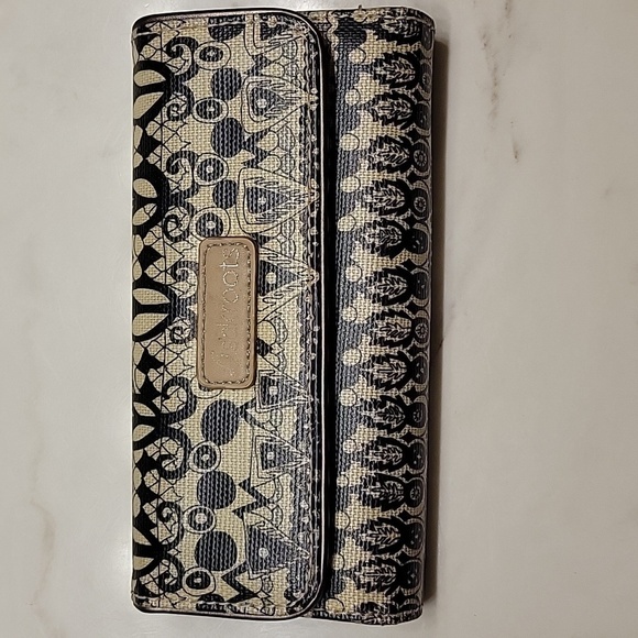 Sakroots Black and Beige Patterned Wallet - Picture 1 of 15